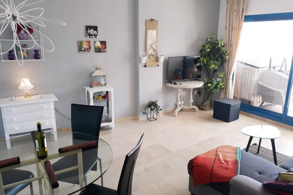 Beautiful Apartment In Duquesa Suites And Gardens Castillo de Sabinillas 外观 照片