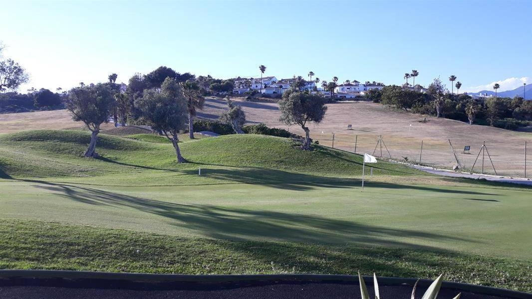 Beautiful Apartment In Duquesa Suites And Gardens Castillo de Sabinillas 外观 照片
