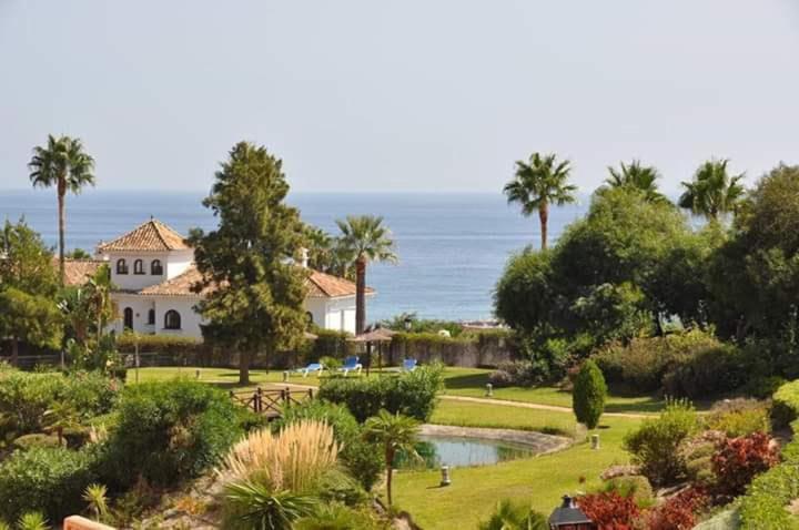 Beautiful Apartment In Duquesa Suites And Gardens Castillo de Sabinillas 外观 照片